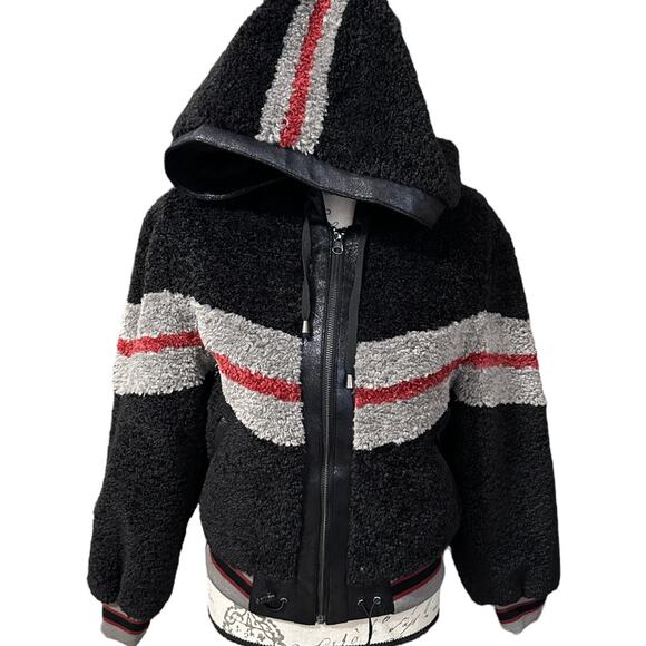 BLANC NOIR Faux-Fur Cropped Hoodie - Picture 3 of 10